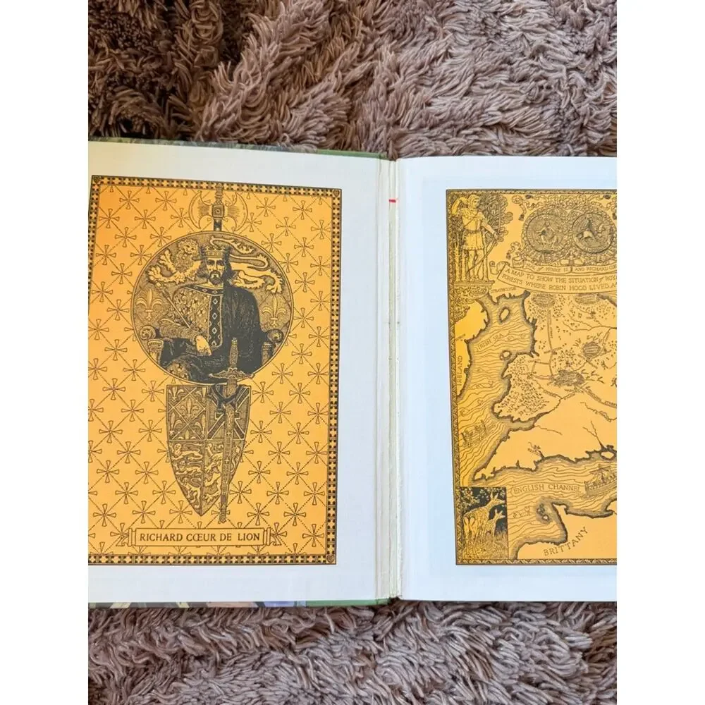 Vintage Robin Hood Illustrated Hardcover Book 1989 edition collector book
